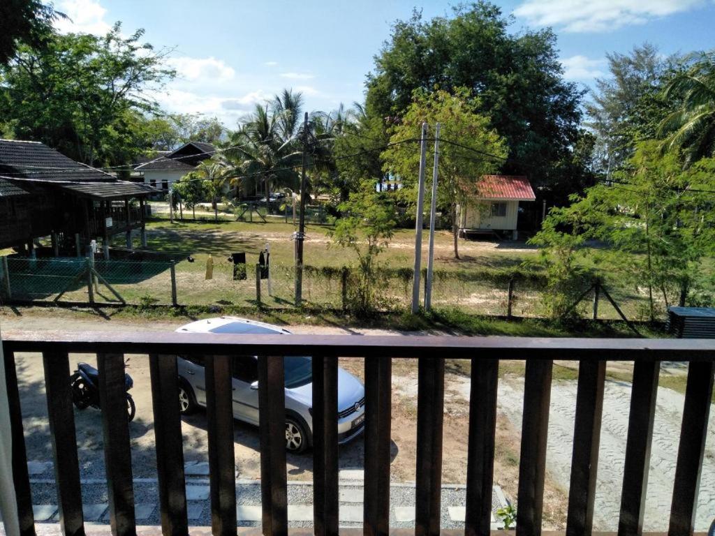 Red Coral Homestay *